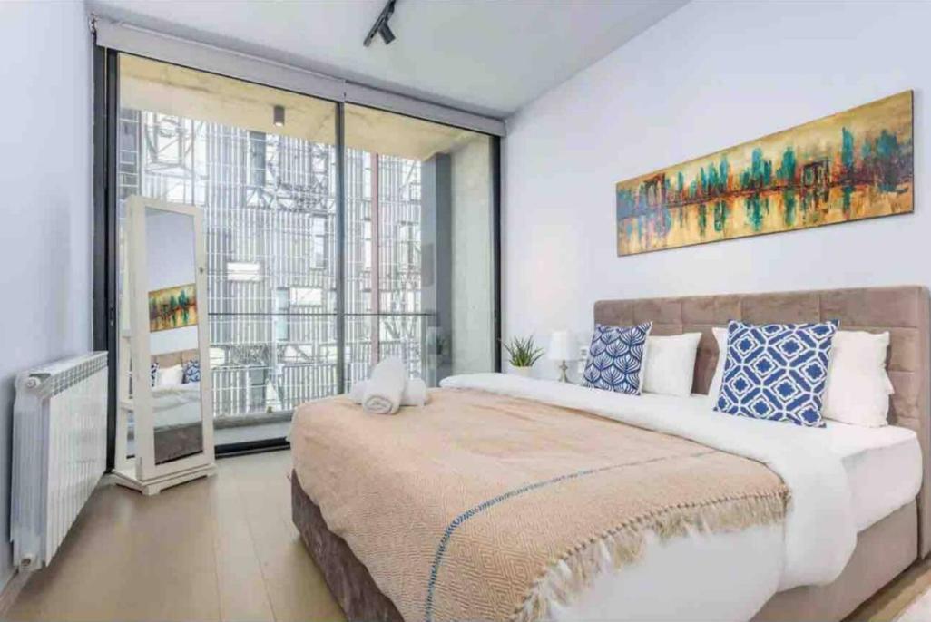 Livloft 2-br In Mar Mikhael * Beirut